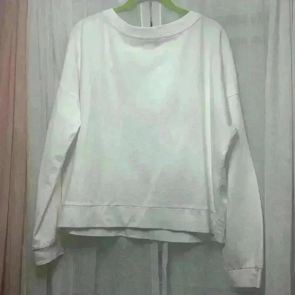 NWOT Lilly Pulitzer Large Sheridan Sweatshirt w Sequins and Embroidery Item# 2L - Picture 5 of 7